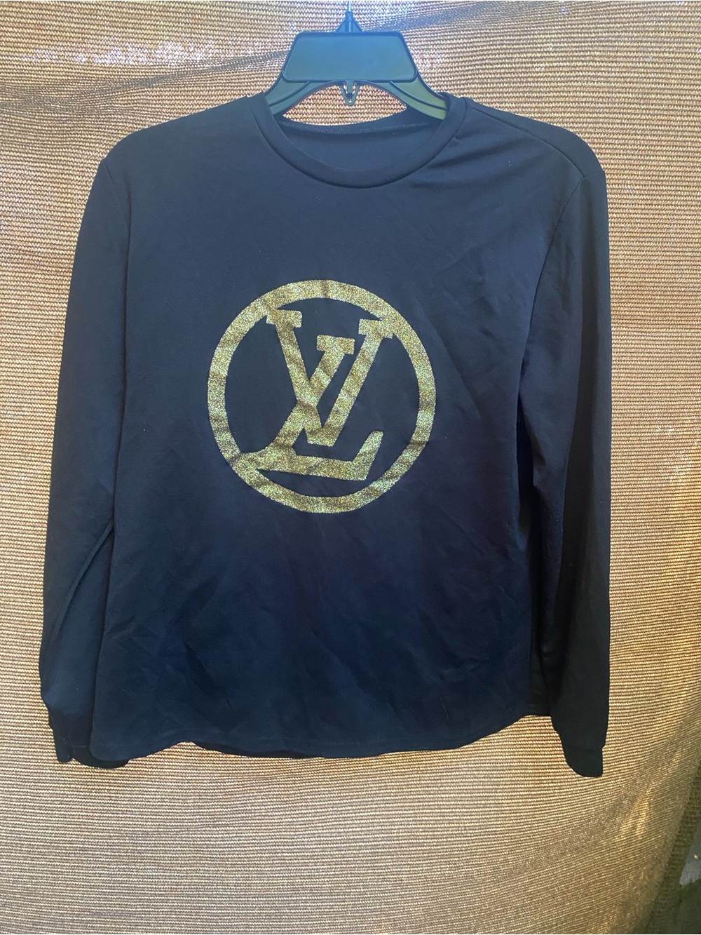 LV Fashion top Size Medium
